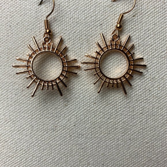 CLAIRE GOLD SUN DROP EARRINGS - Picture 2 of 3